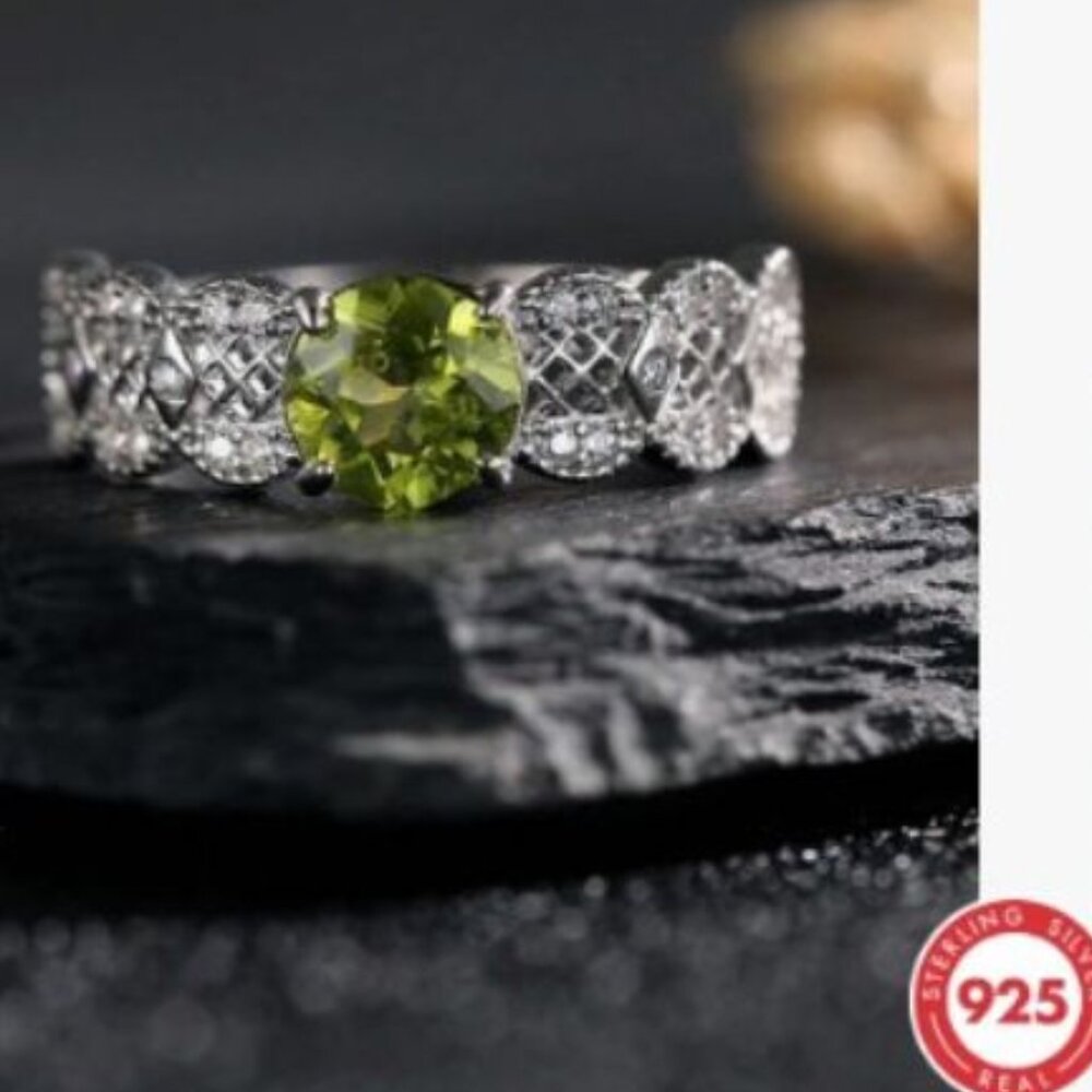 2 ct Peridot Stone Fancy Ring Sterling Silver adjustable size